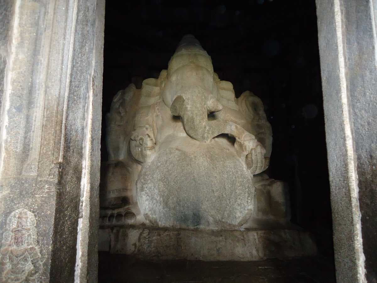 A Ganesh sculpture in the temple.