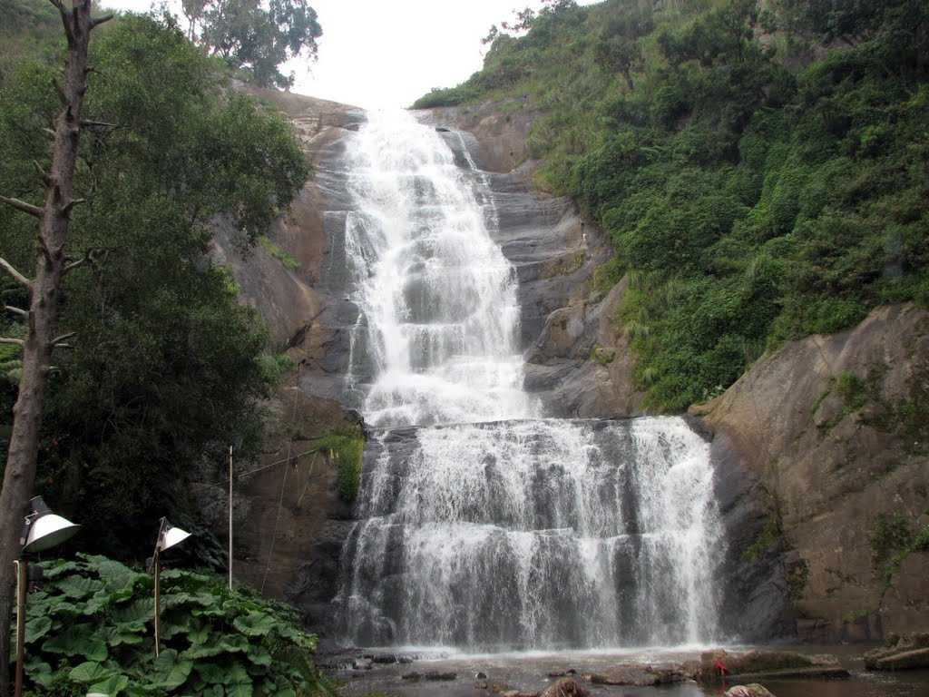 Silver Cascade Falls travel image