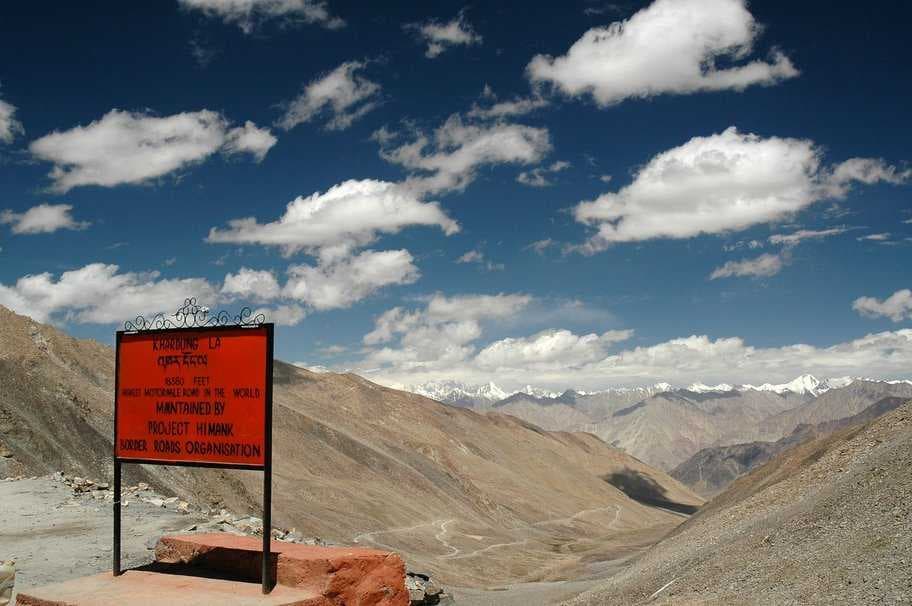 Khardung La travel image