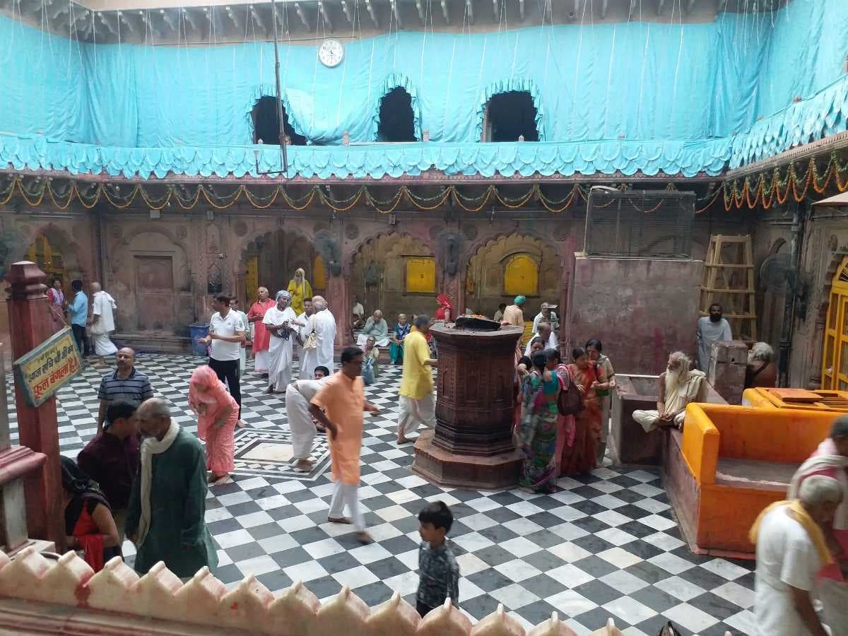 Radha Vallabh Mandir - Mathura