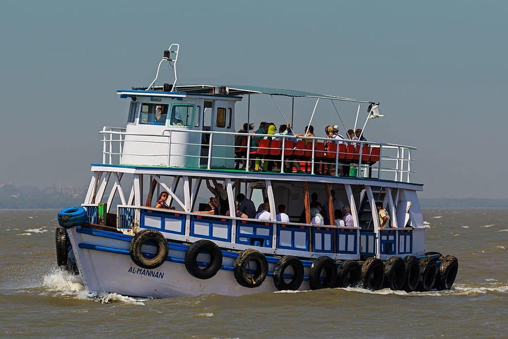 Elephanta Caves travel image