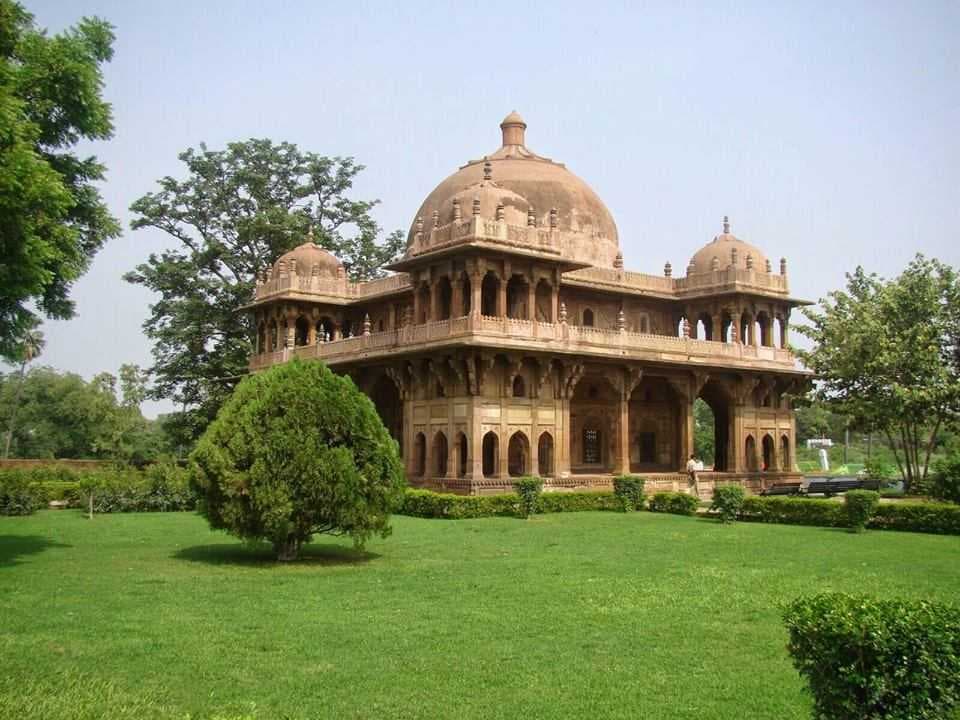 Chhoti Dargah - Also called as Dargah Maner Sheriff