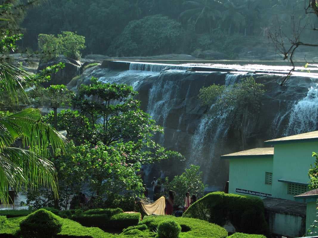 Thirparappu Falls travel image