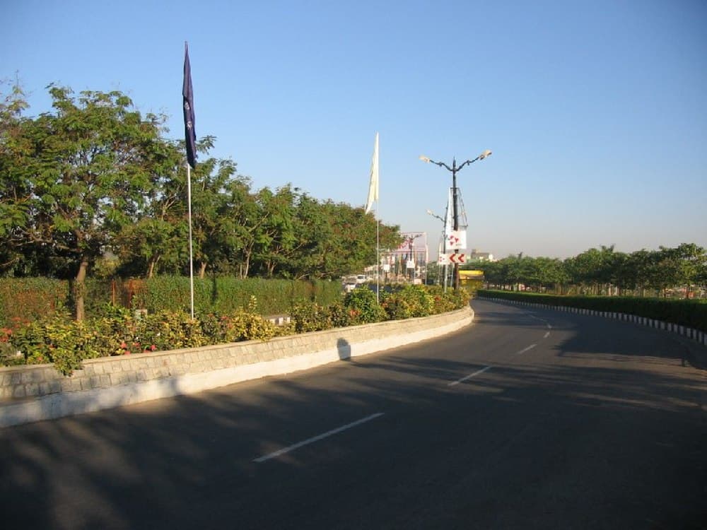 Hussain Sagar Lake travel image