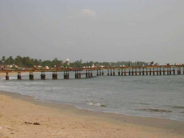 Tellichery Pier