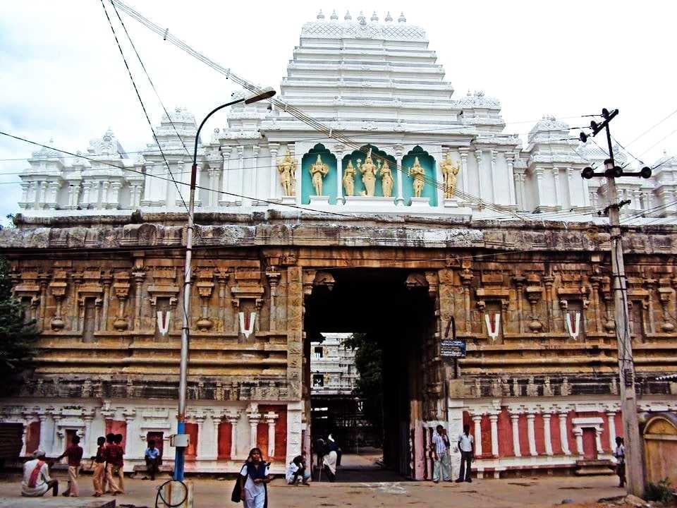 Entrance of the Sri Veda Narayanasway Temple