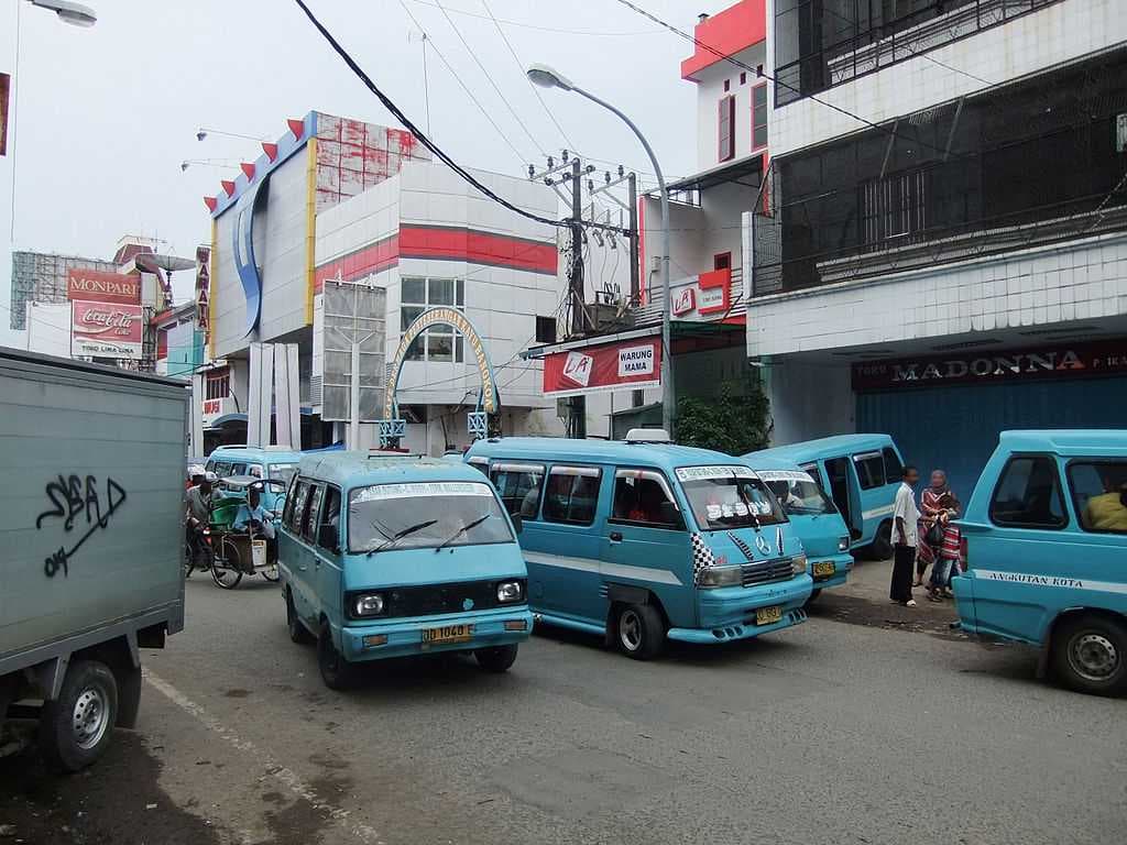 Pete-pete minibuses in Makassar