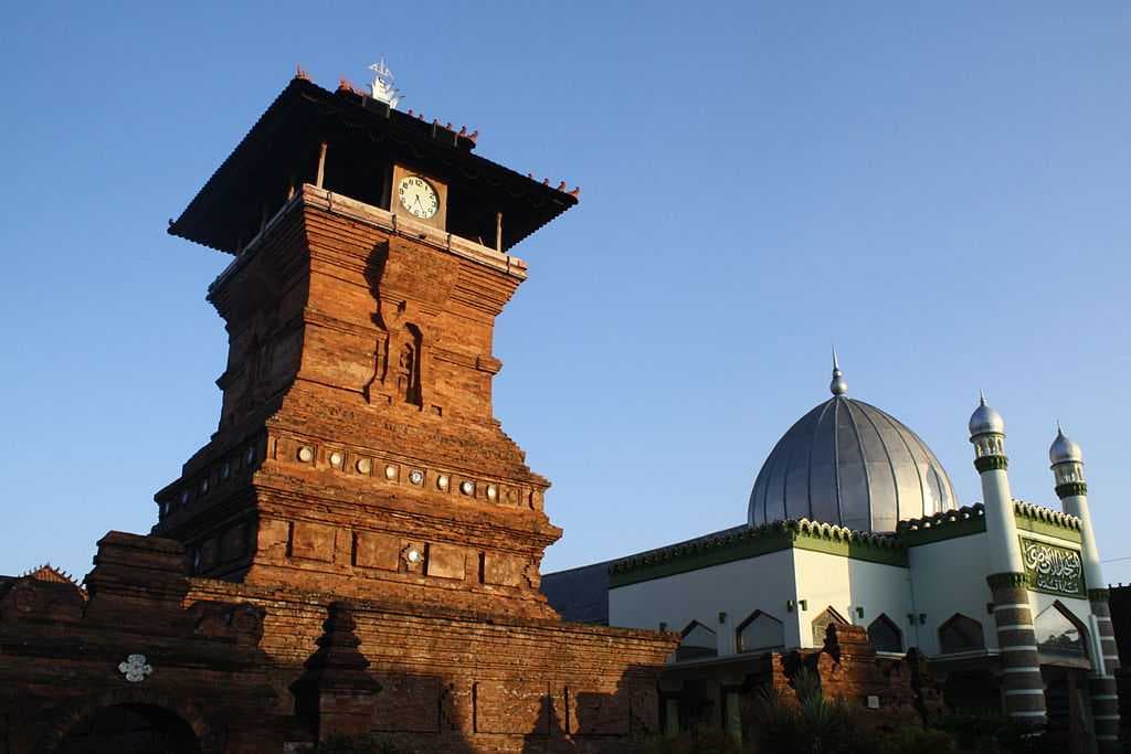 Masjid al Akbar travel image