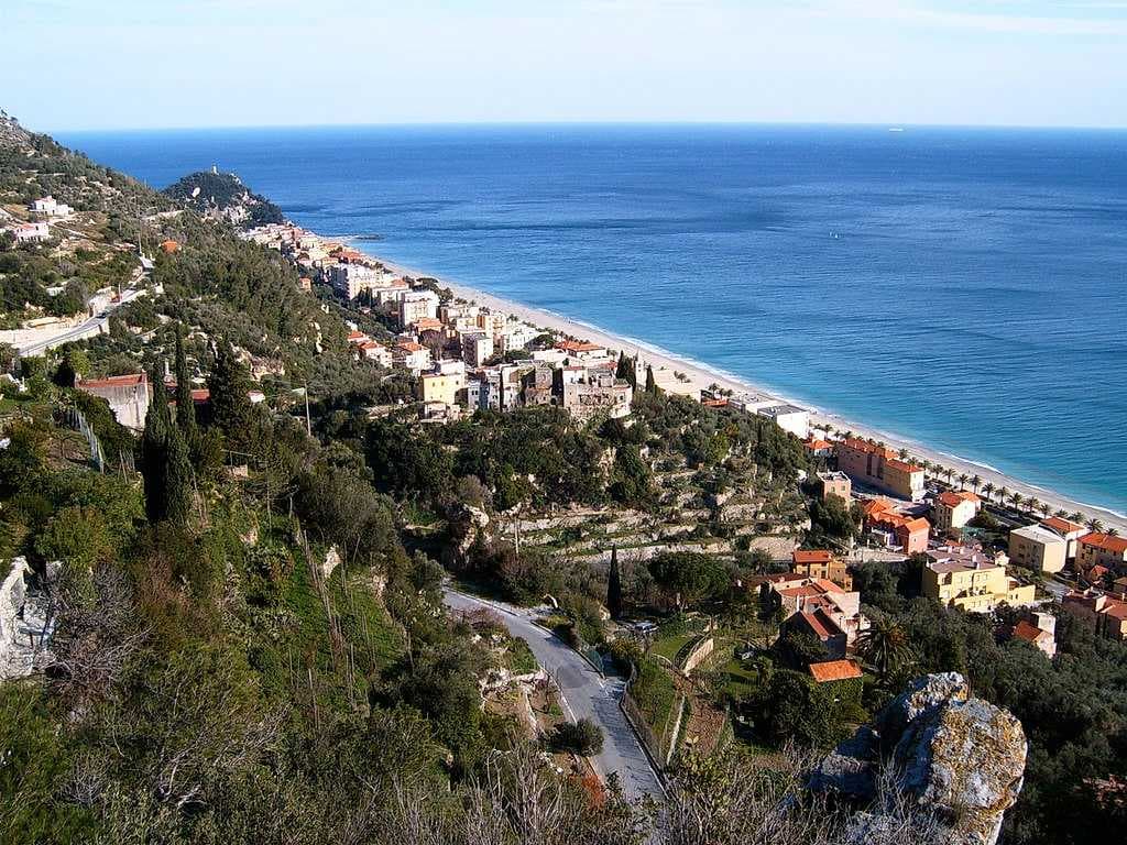 A view on the frazione of Varigotti.