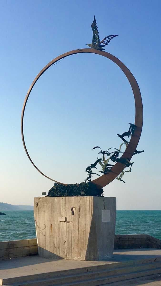 The Jonathan seagull monument