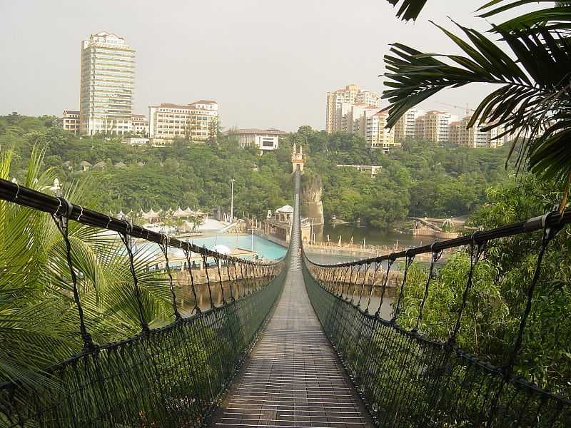 The suspension bridge at Sunway Lagoon