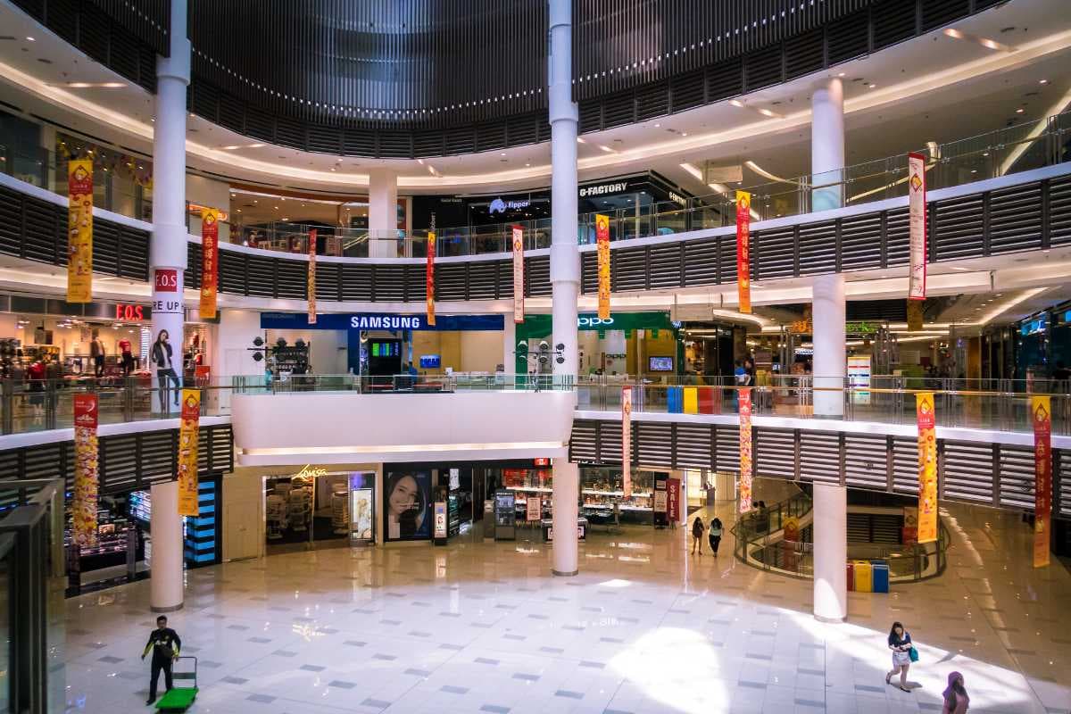 The main foyer inside the Paradigm Mall