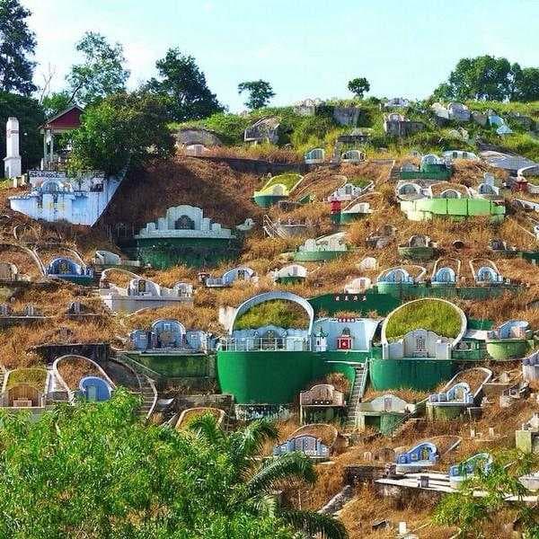 Chinese Cemetery in Sandakan