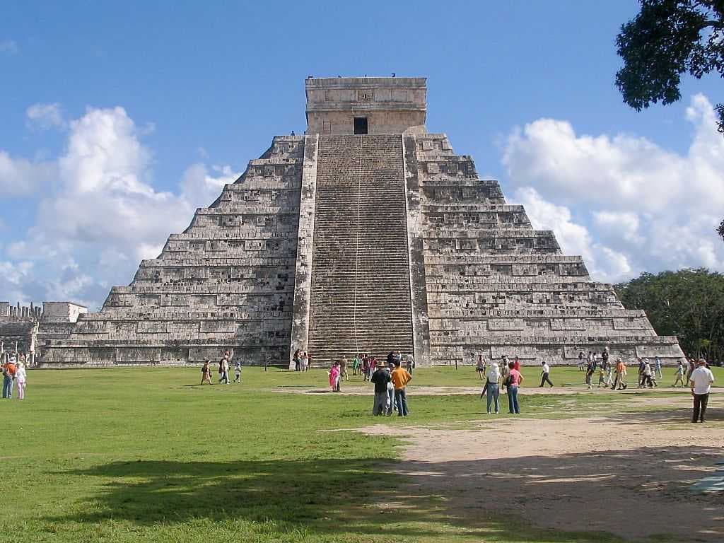 Chichen Itza travel image