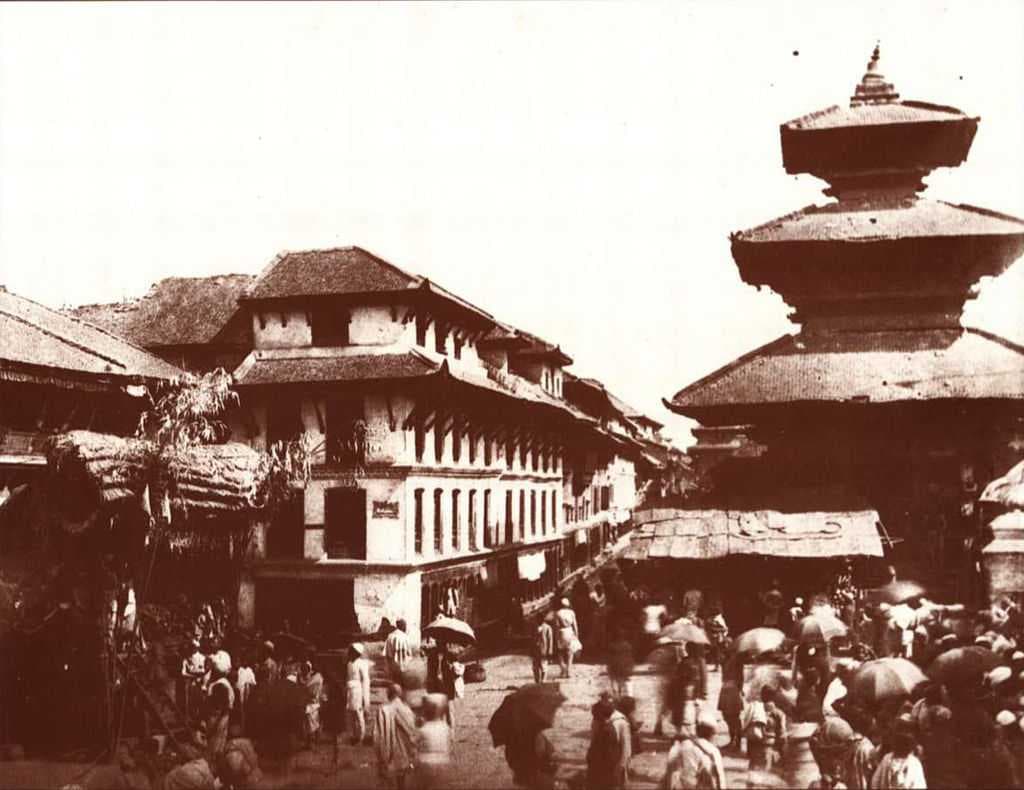 North side of Indra Chowk in 1910