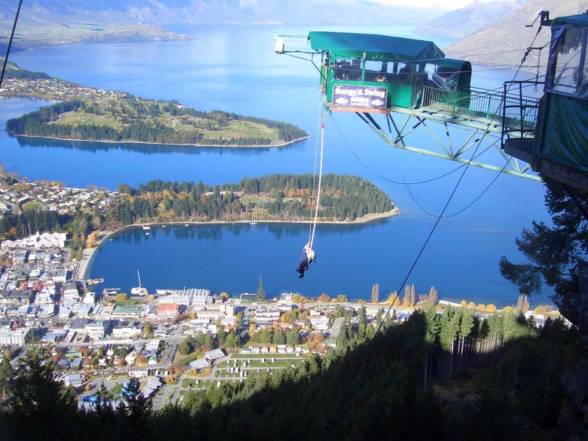 AJ Hackett Bungy