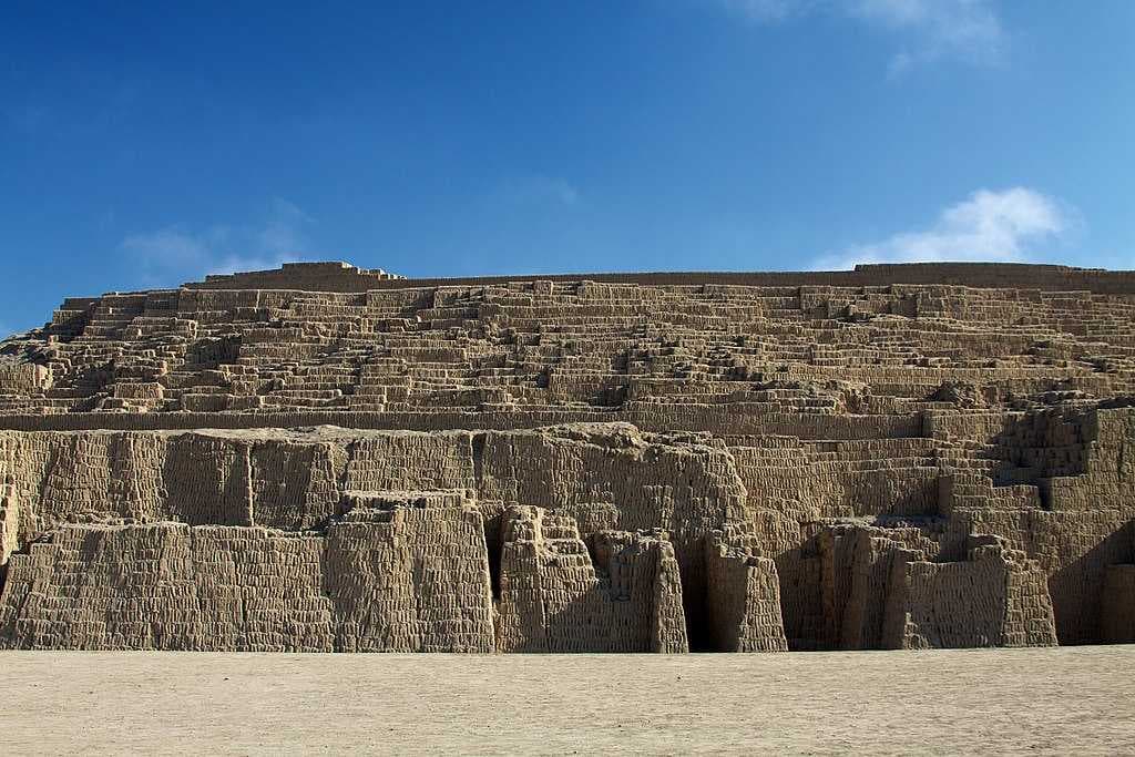 Huaca pucllana travel image