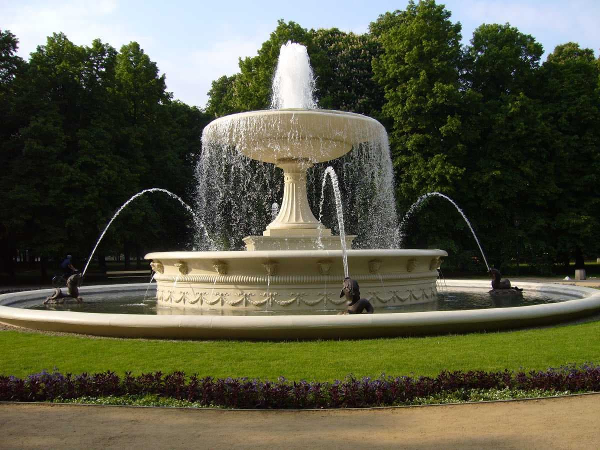 A fountain at Saxon Garden.