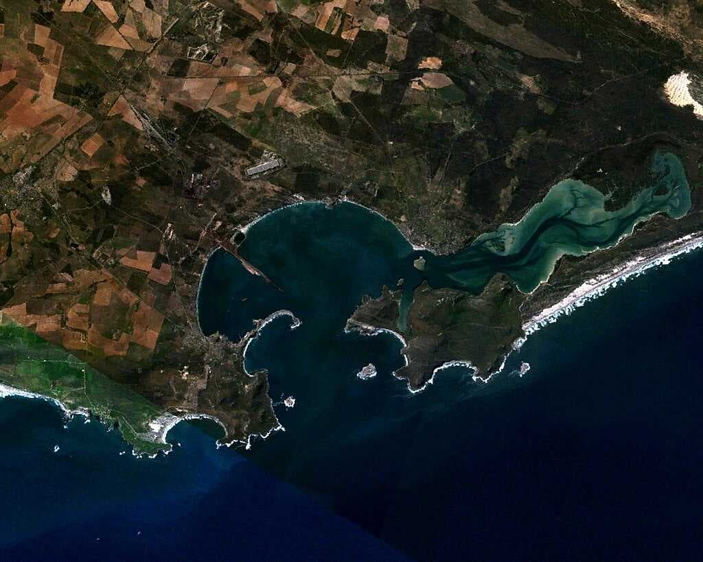 Satellite image of Saldanha Bay, with Langebaan Lagoon to the right (south)