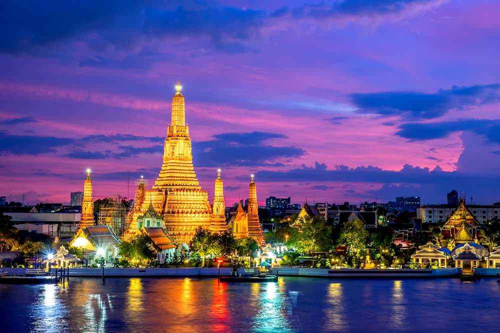 Wat Arun Temple Along Chao Phraya River