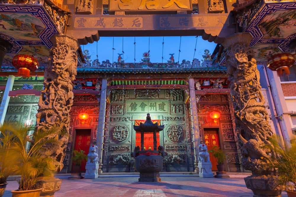 Entrance in the Hainan Temple, UNESCO Heritage Site