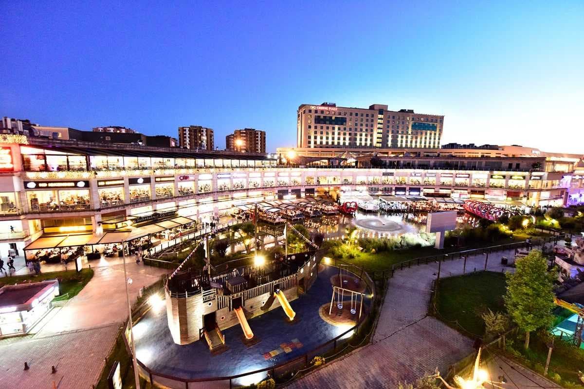 Viaport Asia Outlet Shopping Mall