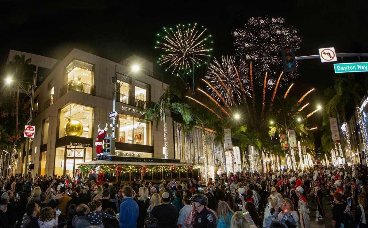 Picture of festival lights, Rodeo drive holiday lighting