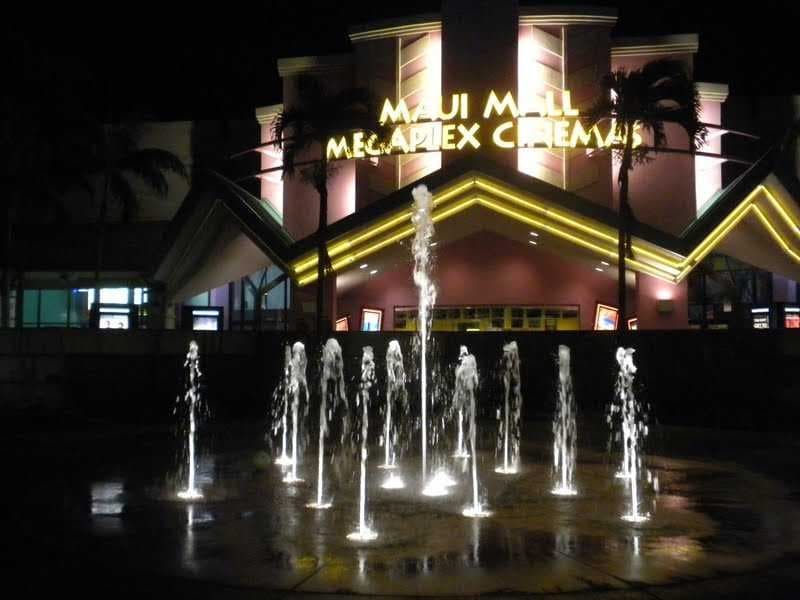 A picture of Maui mall
