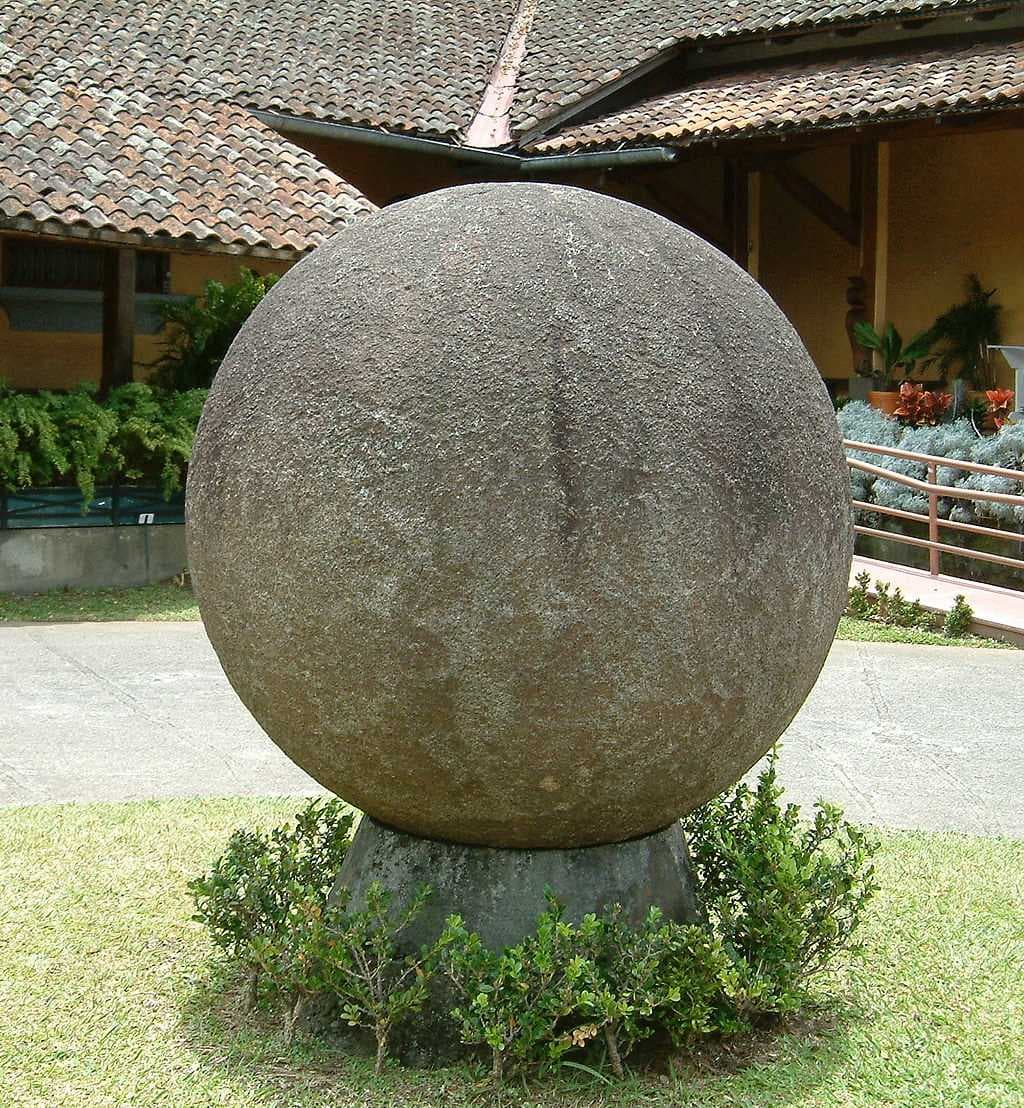 Stone sphere created by the Diquis culture in the courtyard of the National Museum of Costa Rica. The sphere is the icon of the countrys cultural identity.