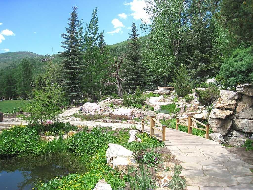 Vail travel image