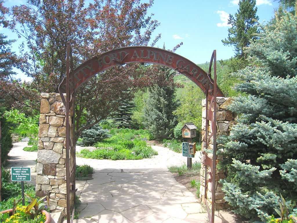 Vail travel image