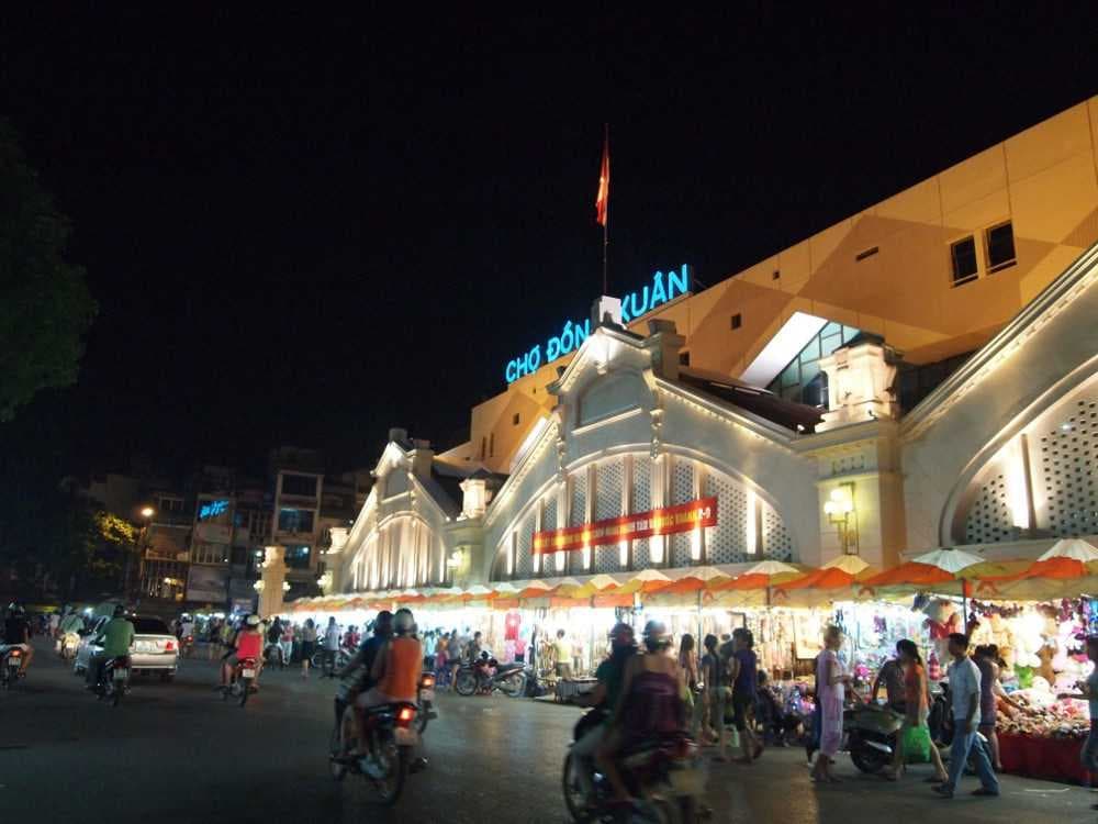 Dong Xuan Market travel image