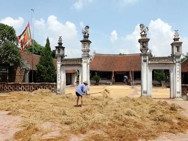 Duong Lam Ancient Village travel image