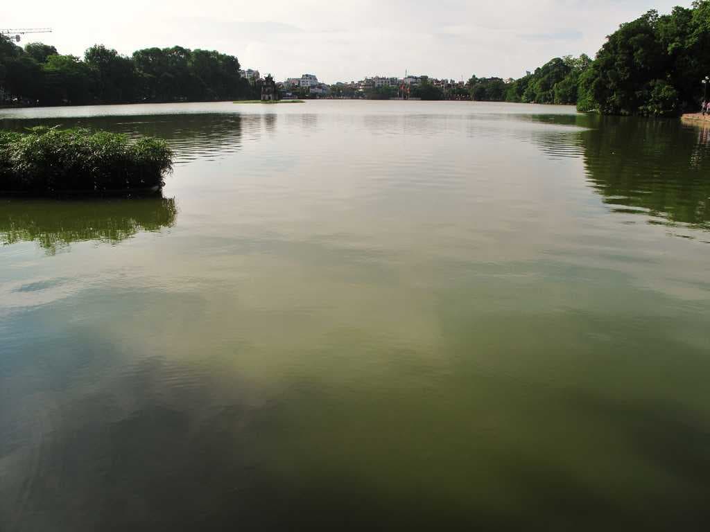 Hoan Kiem Lake travel image