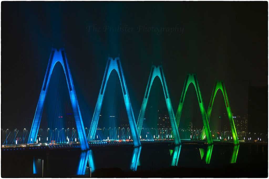 Nhat Tan Bridge travel image