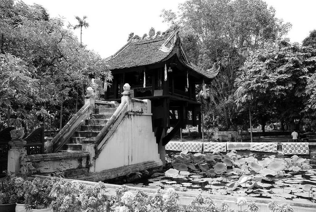 One Pillar Pagoda travel image