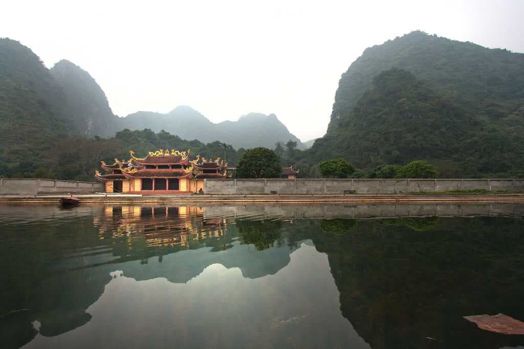 Perfume Pagoda travel image